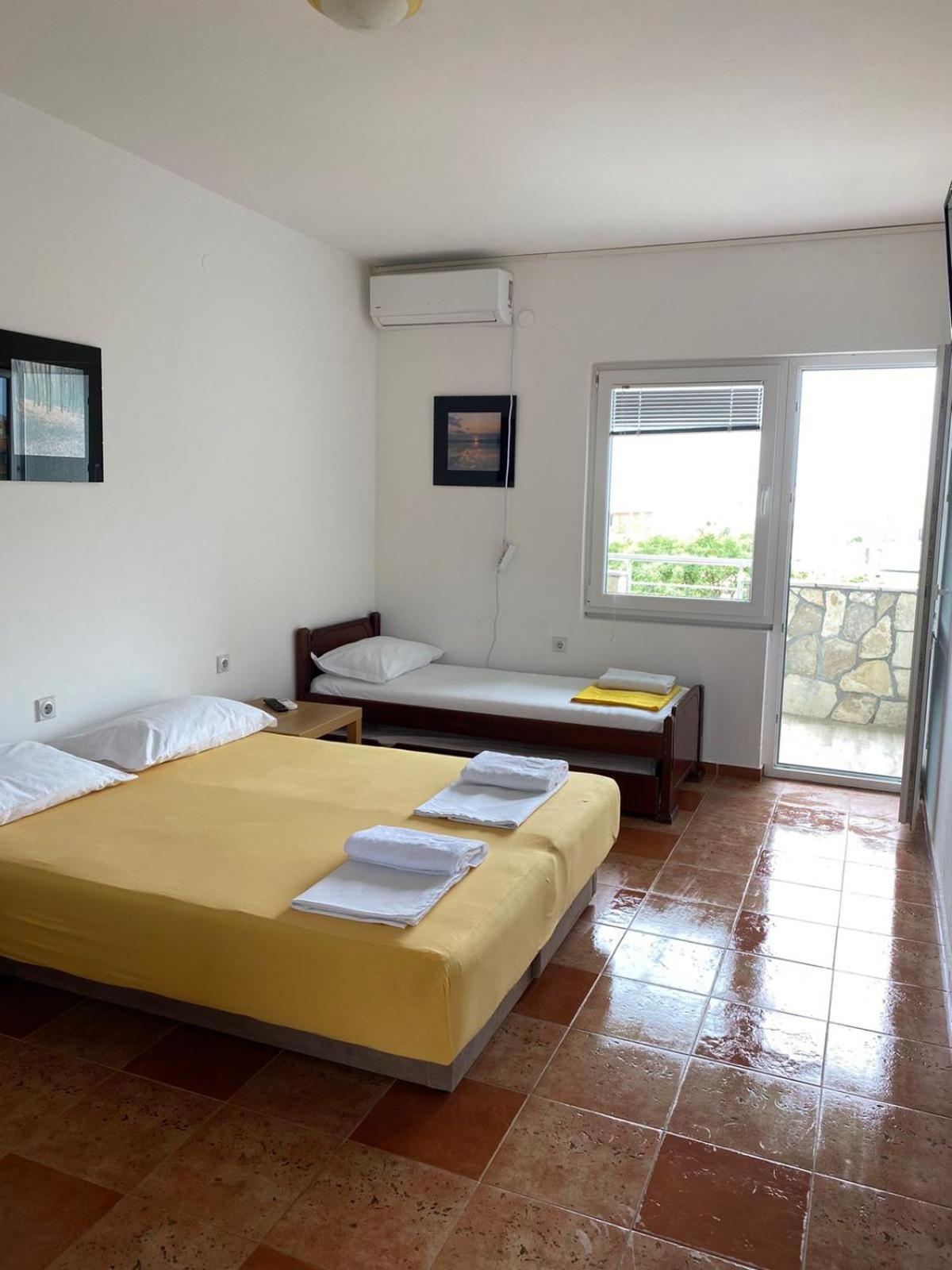 Apartments Vila Kurtagic Dobra Voda Camera foto