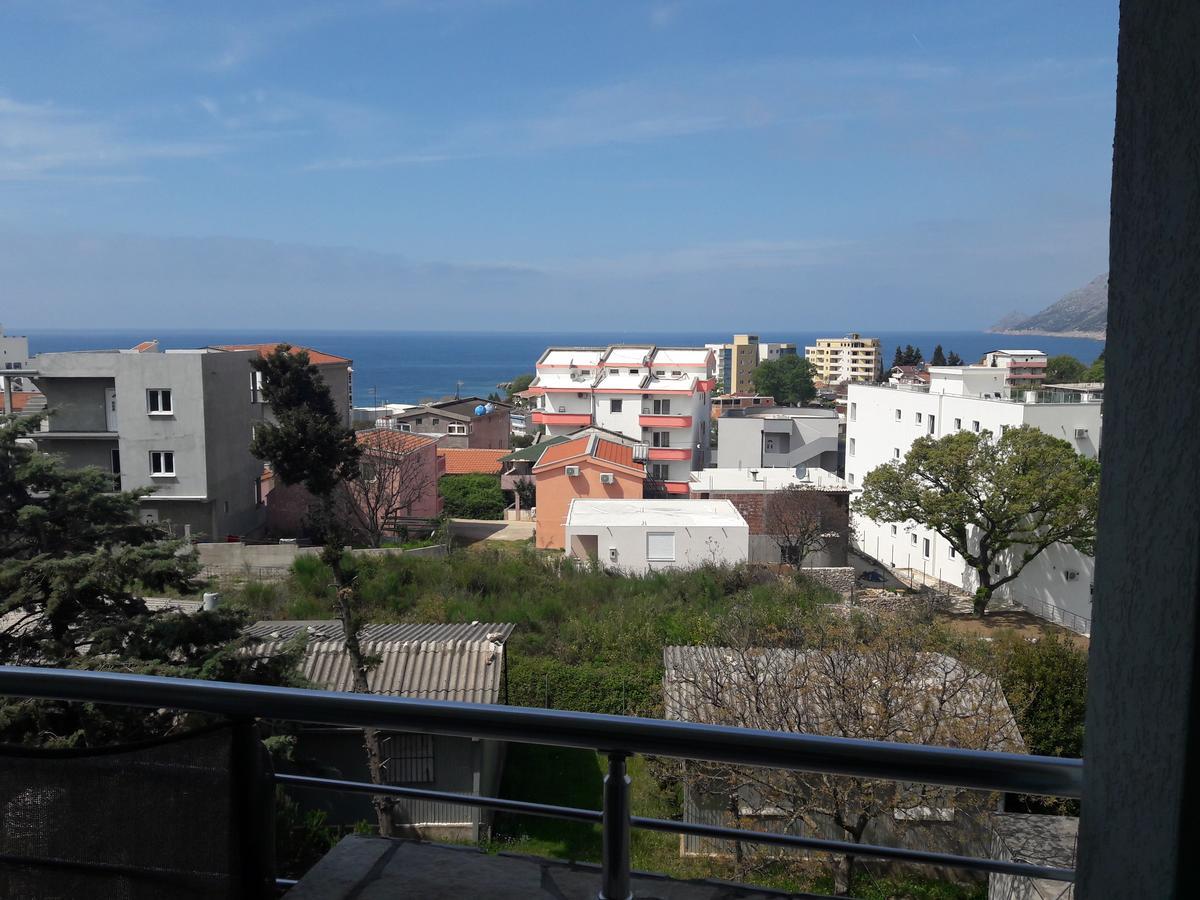 Apartments Vila Kurtagic Dobra Voda Esterno foto